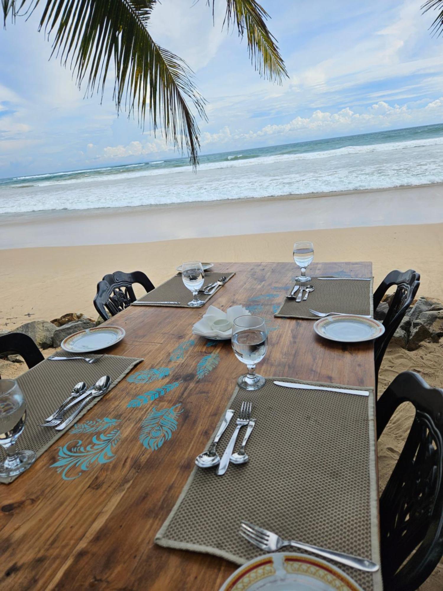 Balance Beach Resort Dickwella Exterior foto